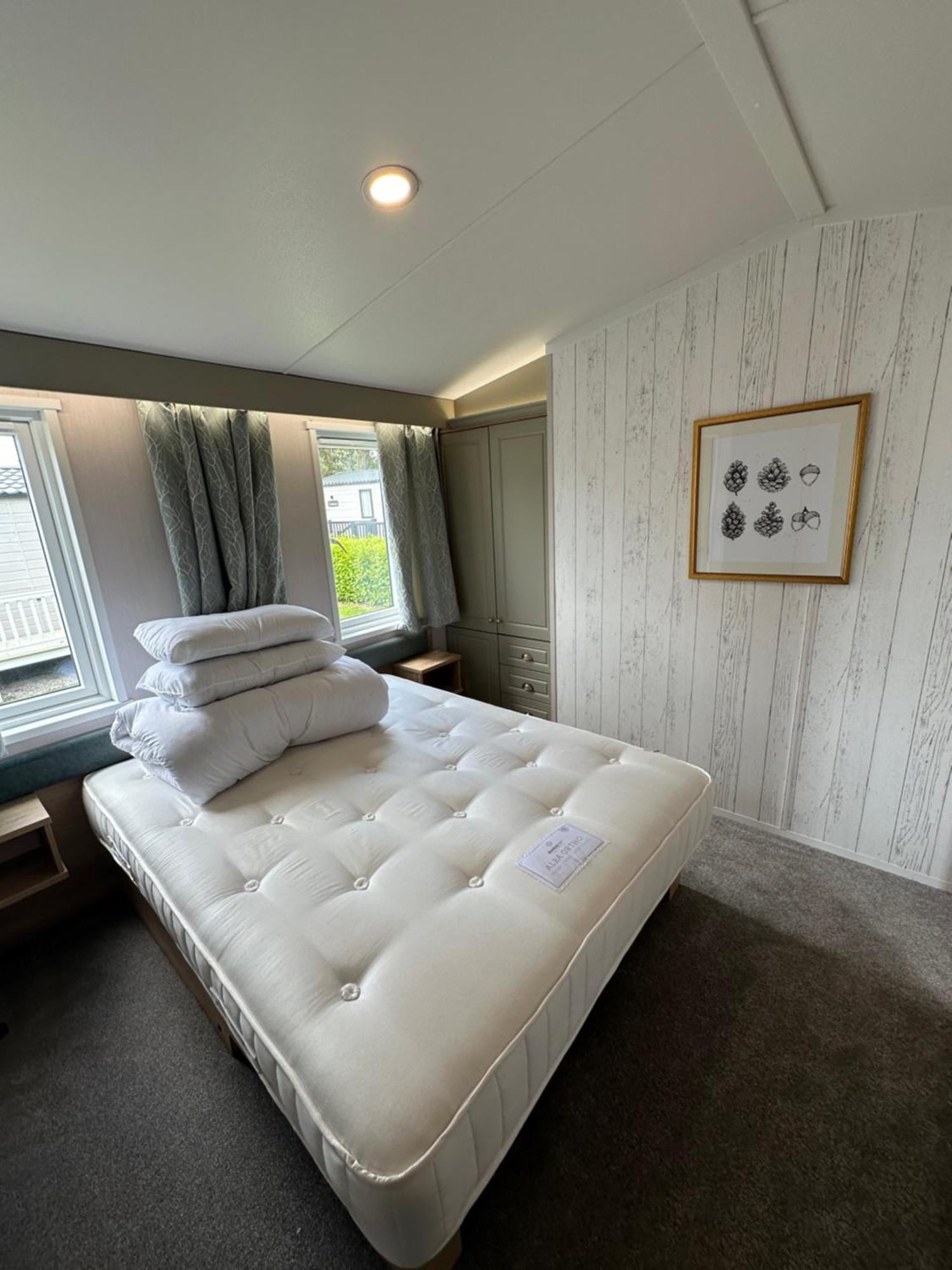 Presthaven Resort 3 Bedroom Luxury Gold 2024 Caravan Talacre Exteriör bild