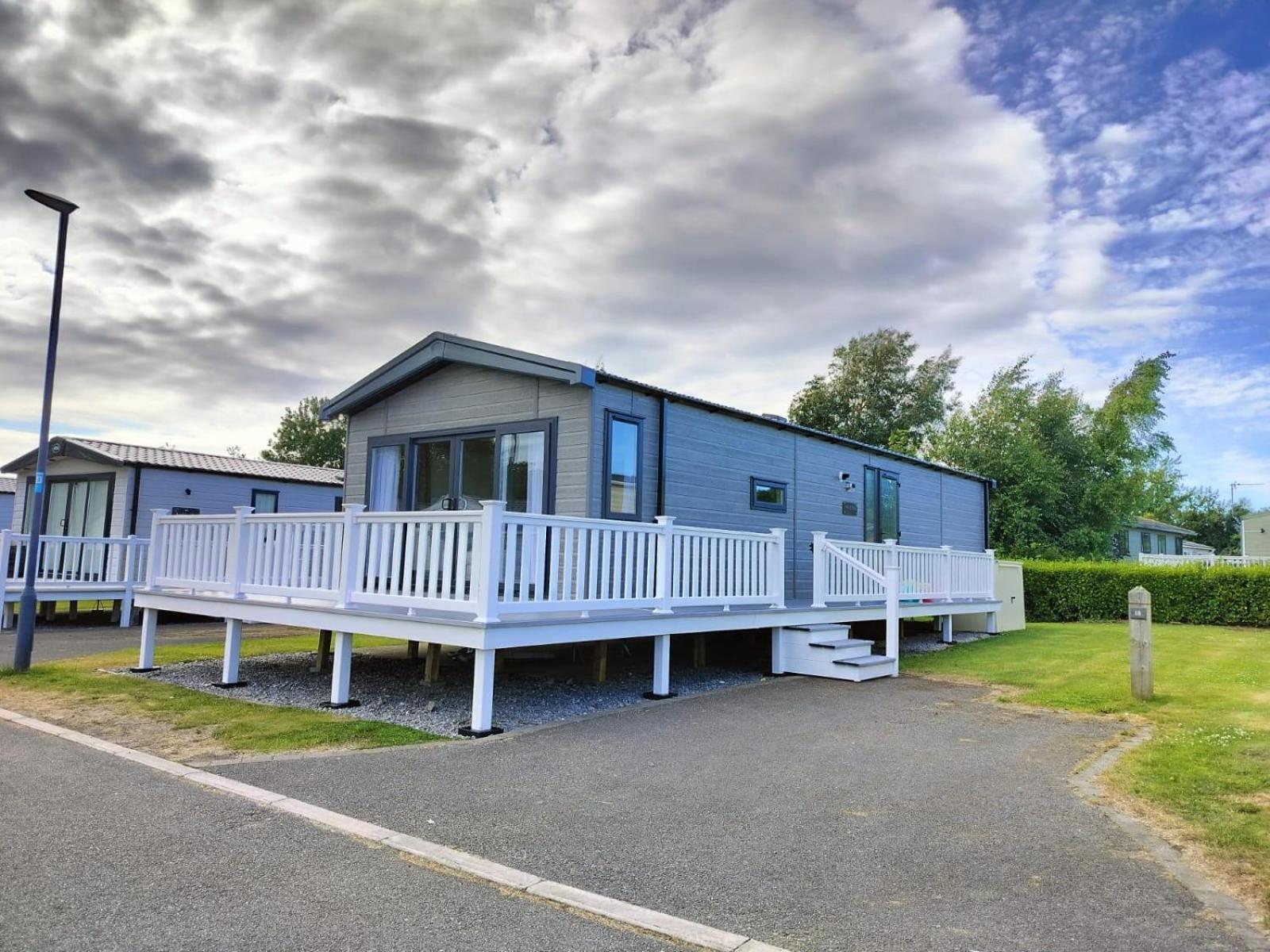 Presthaven Resort 3 Bedroom Luxury Gold 2024 Caravan Talacre Exteriör bild